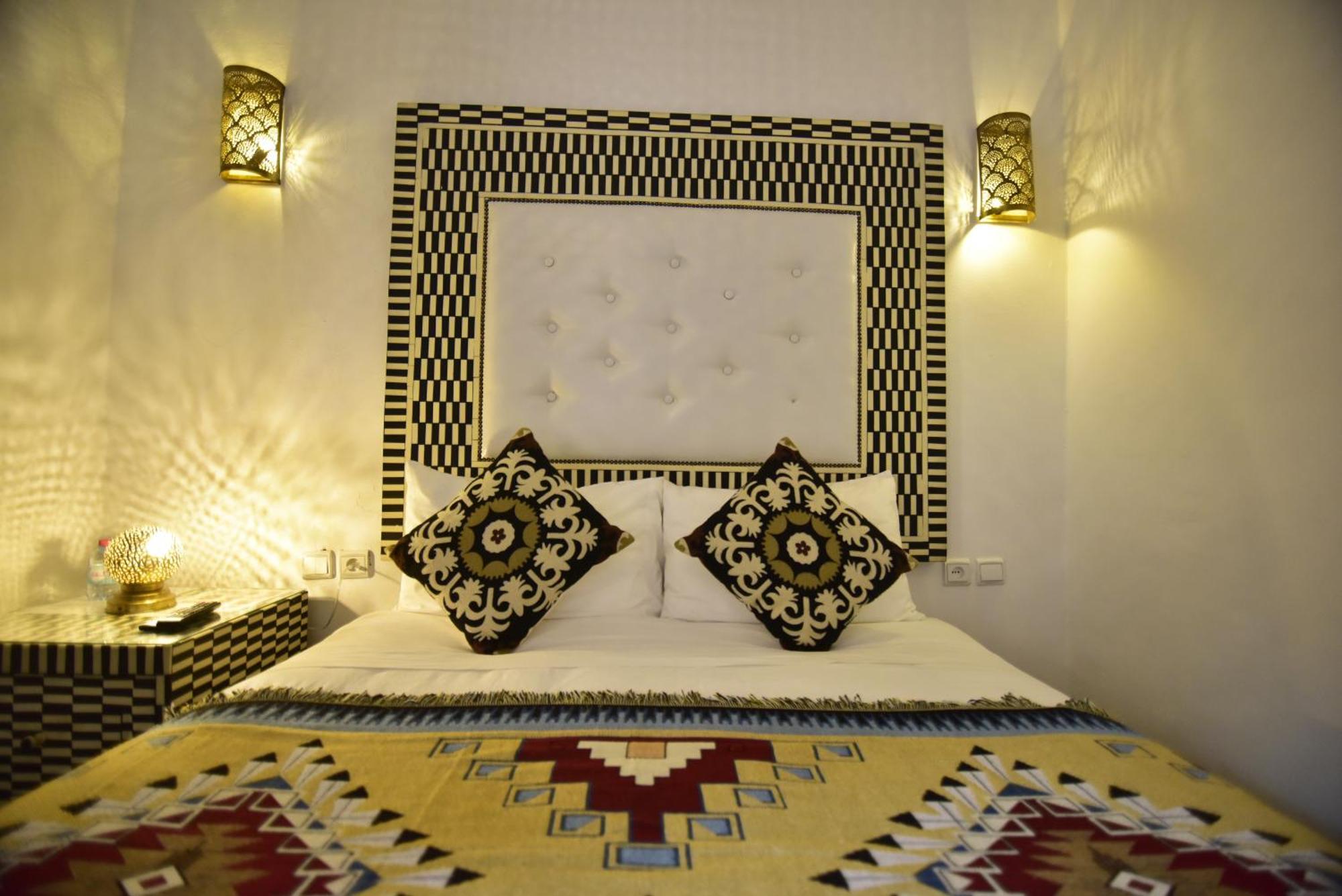 Zoco Riad Tangier Exterior photo
